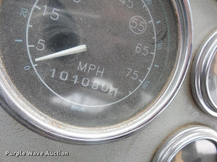 image for item BS9478 1992 Ford LTL9000 semi truck