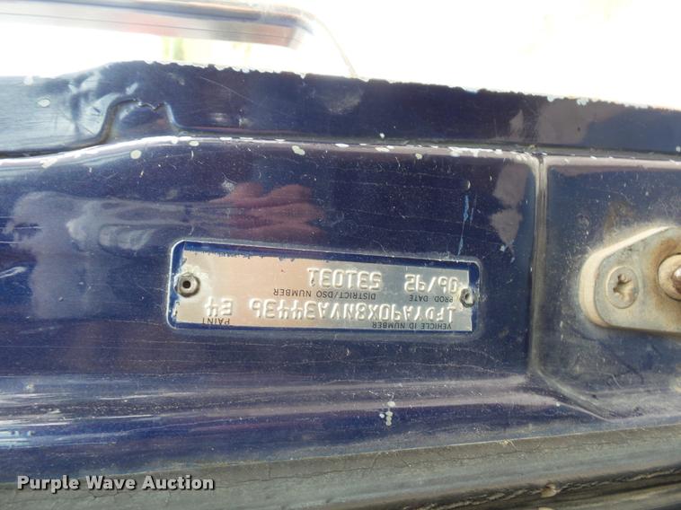 image for item BS9478 1992 Ford LTL9000 semi truck