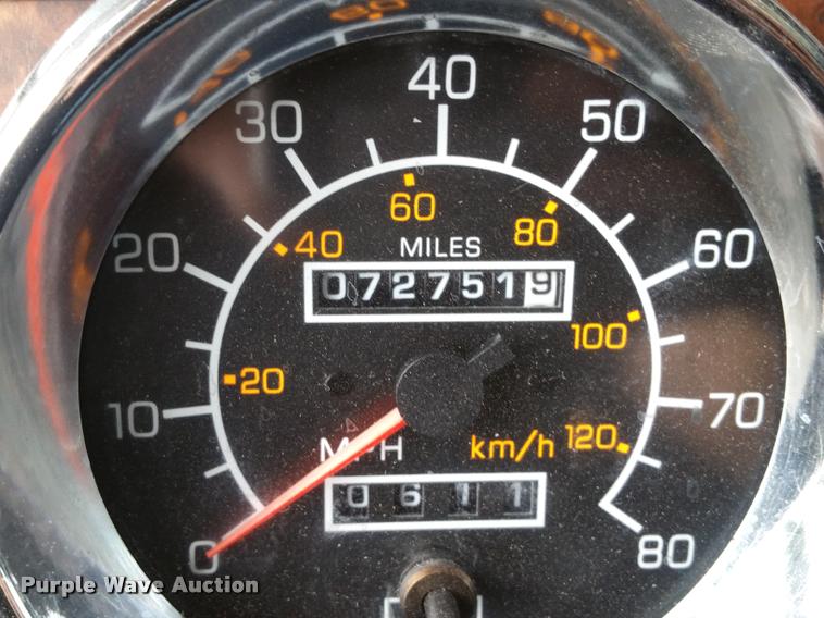 image for item BS9486 2005 Kenworth T800 semi truck