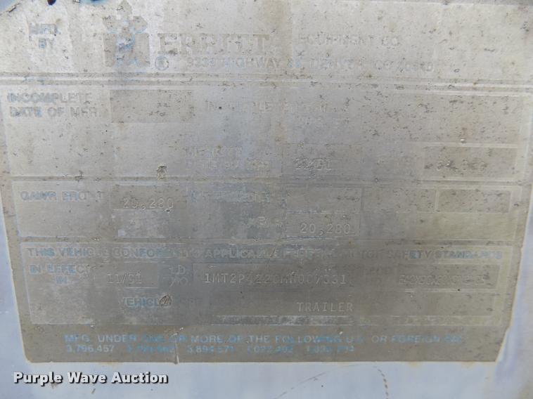 image for item BZ9725 1992 Merritt E42X96X80XBX2XCS double hopper grain trailer