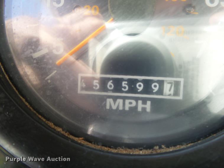 image for item DA2733 1989 Ford 900 semi truck