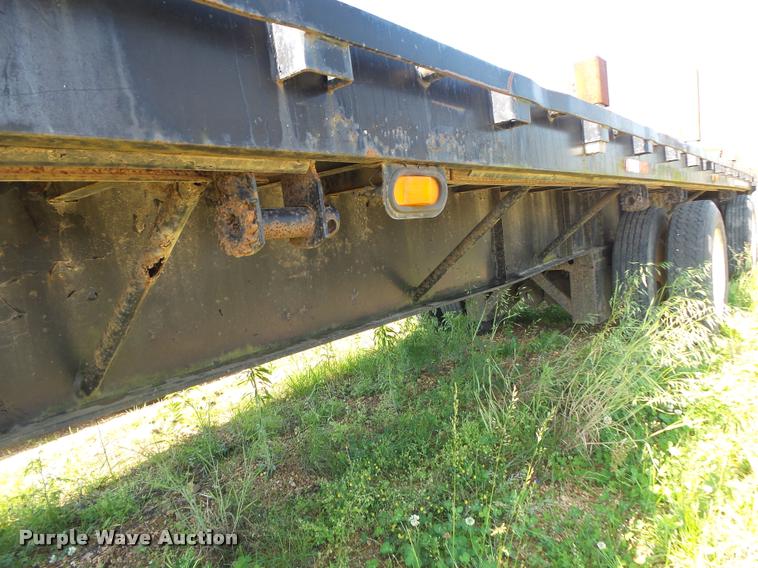 image for item DA2734 1988 Great Dane flatbed trailer