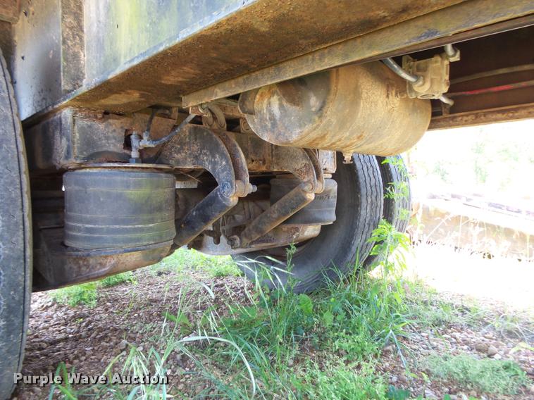 image for item DA2734 1988 Great Dane flatbed trailer