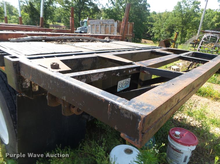 image for item DA2734 1988 Great Dane flatbed trailer