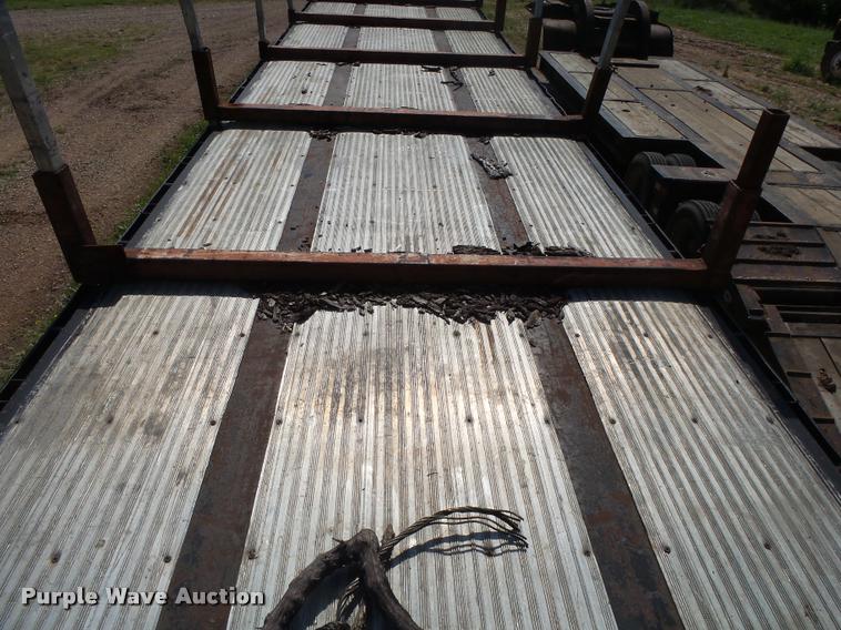 image for item DA2734 1988 Great Dane flatbed trailer
