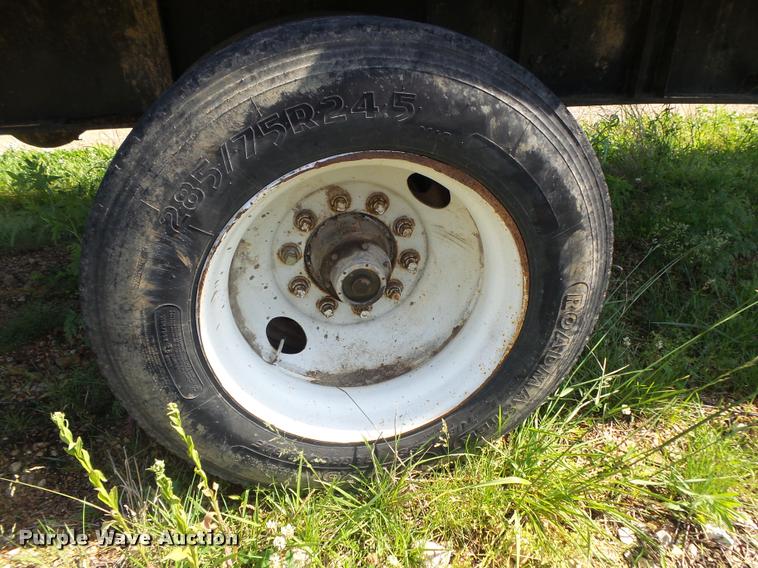 image for item DA2734 1988 Great Dane flatbed trailer