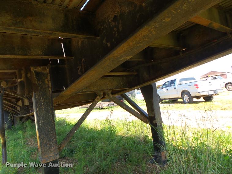 image for item DA2734 1988 Great Dane flatbed trailer