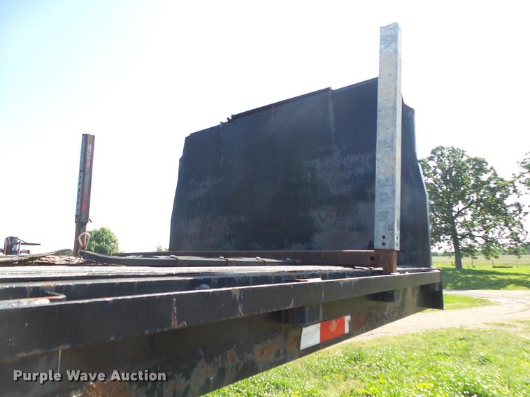 image for item DA2734 1988 Great Dane flatbed trailer