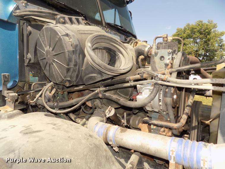 image for item DA3020 1998 Freightliner Century Class semi truck