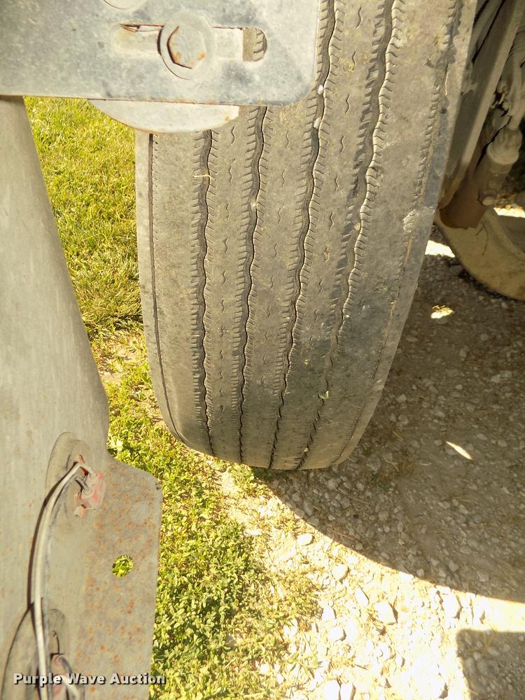 image for item DA3020 1998 Freightliner Century Class semi truck