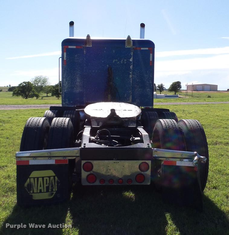 image for item DA6182 1984 Peterbilt 359 semi truck