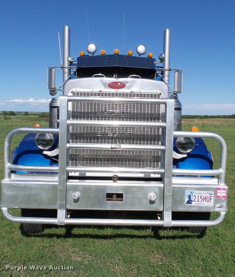image for item DA6182 1984 Peterbilt 359 semi truck