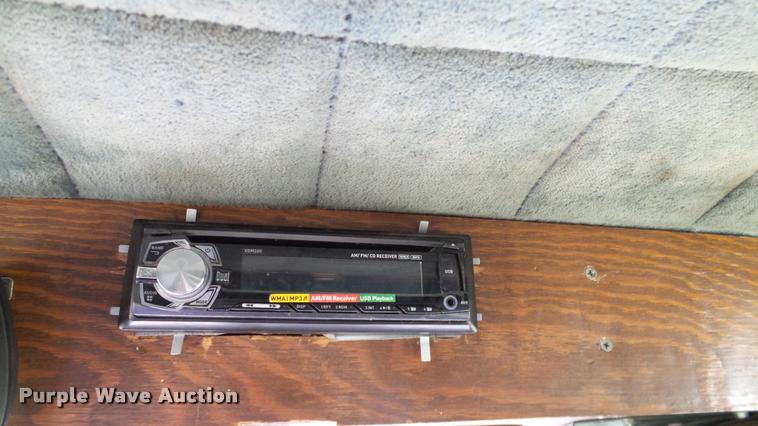 image for item DA6182 1984 Peterbilt 359 semi truck