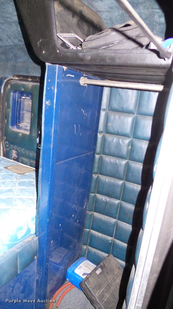 image for item DA6182 1984 Peterbilt 359 semi truck