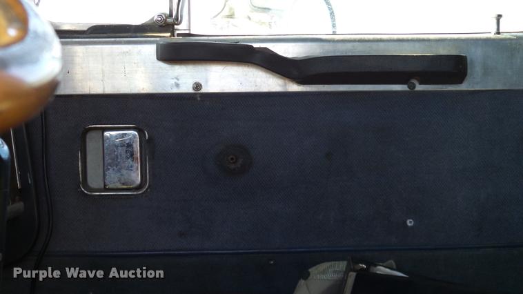 image for item DA6182 1984 Peterbilt 359 semi truck