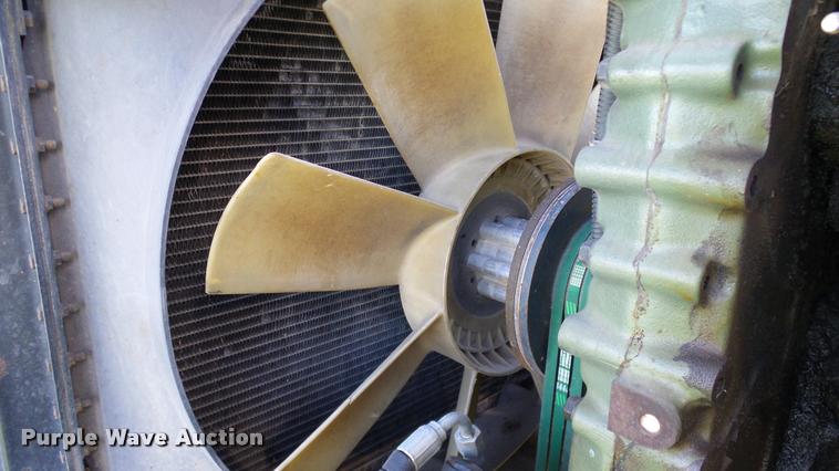 image for item DA6182 1984 Peterbilt 359 semi truck