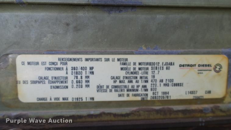 image for item DA6182 1984 Peterbilt 359 semi truck