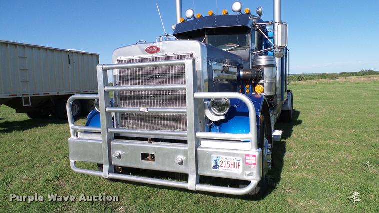 image for item DA6182 1984 Peterbilt 359 semi truck