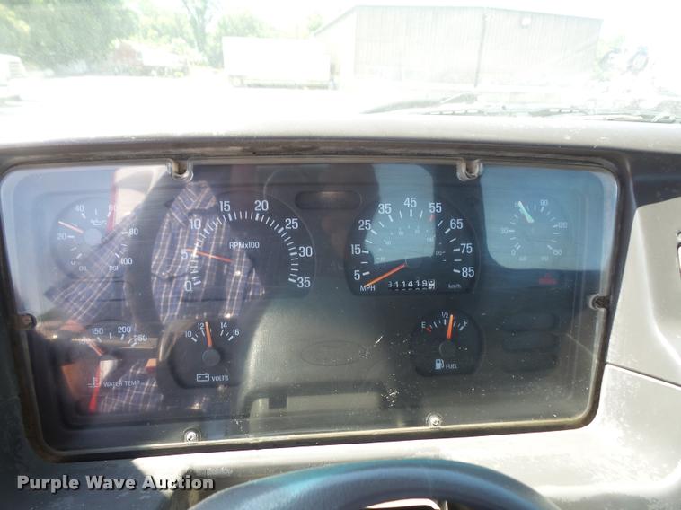 image for item DA6342 1998 Ford AT9513 Aeromax 113 semi truck