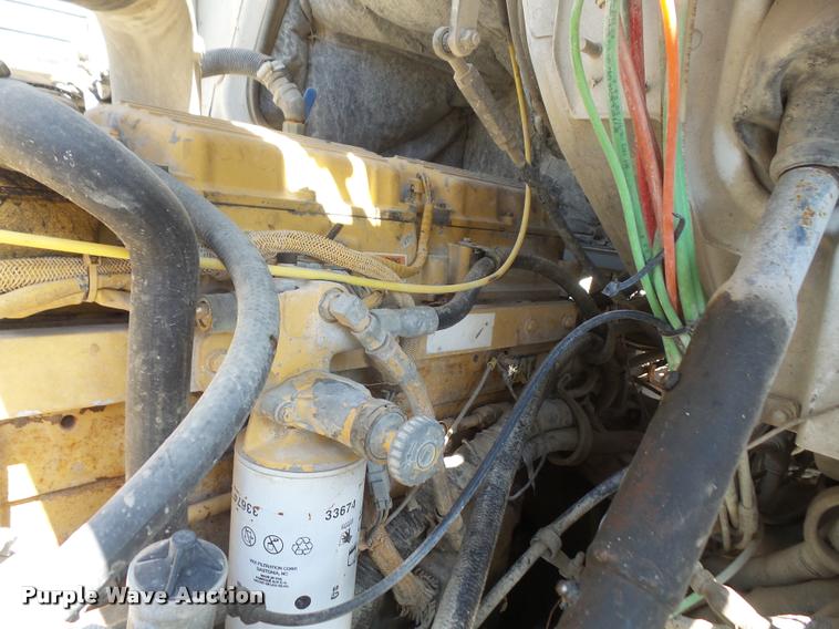 image for item DA6342 1998 Ford AT9513 Aeromax 113 semi truck