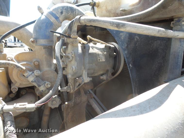 image for item DA6342 1998 Ford AT9513 Aeromax 113 semi truck