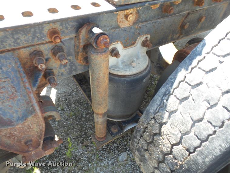 image for item DA6342 1998 Ford AT9513 Aeromax 113 semi truck