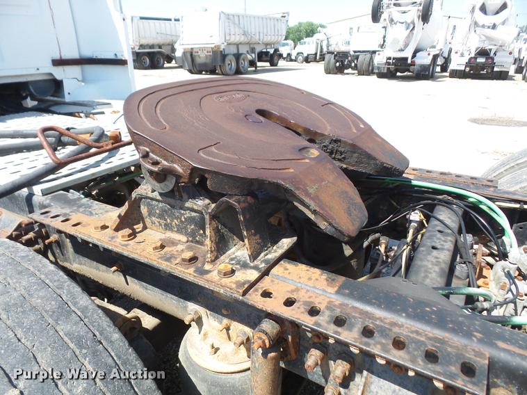 image for item DA6342 1998 Ford AT9513 Aeromax 113 semi truck