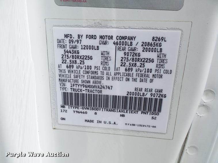 image for item DA6342 1998 Ford AT9513 Aeromax 113 semi truck