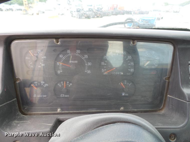 image for item DA6343 1998 Ford AT9513 Aeromax 113 semi truck