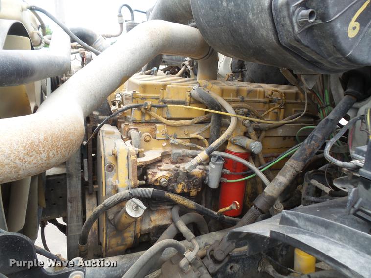 image for item DA6343 1998 Ford AT9513 Aeromax 113 semi truck