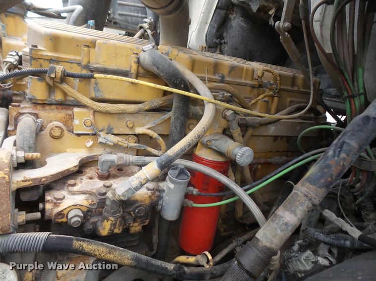 image for item DA6343 1998 Ford AT9513 Aeromax 113 semi truck