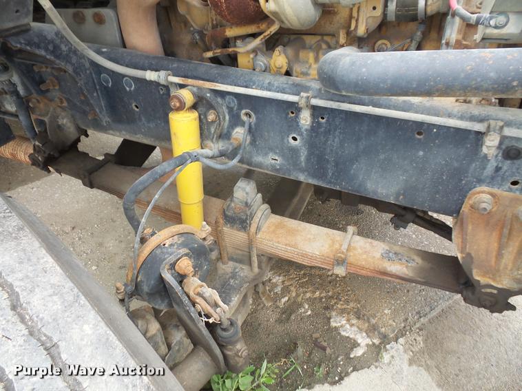 image for item DA6343 1998 Ford AT9513 Aeromax 113 semi truck