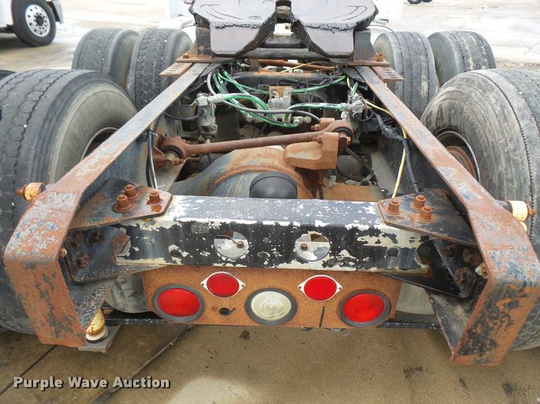 image for item DA6343 1998 Ford AT9513 Aeromax 113 semi truck