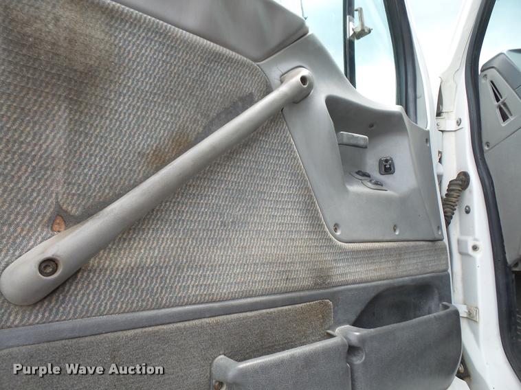 image for item DA6344 1998 Ford AT9513 Aeromax 113 semi truck