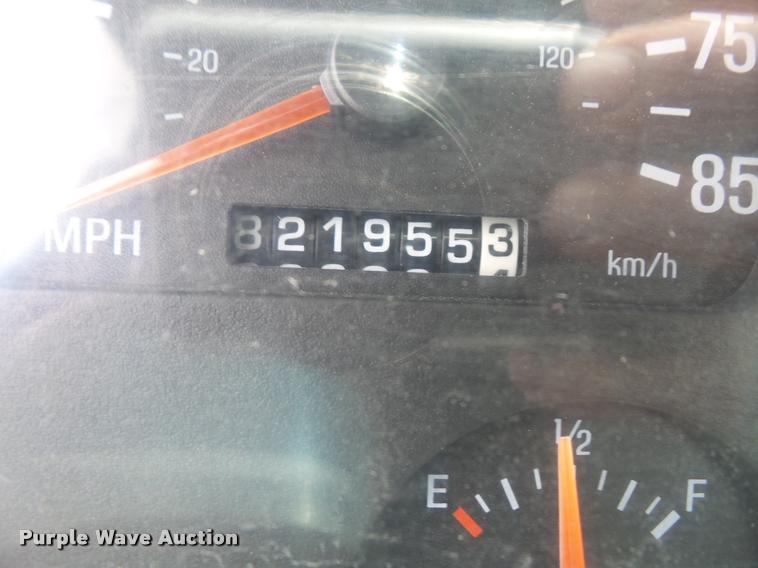 image for item DA6344 1998 Ford AT9513 Aeromax 113 semi truck