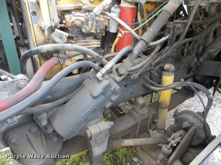 image for item DA6344 1998 Ford AT9513 Aeromax 113 semi truck