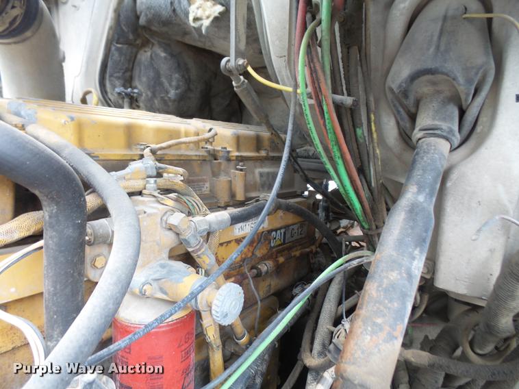 image for item DA6344 1998 Ford AT9513 Aeromax 113 semi truck