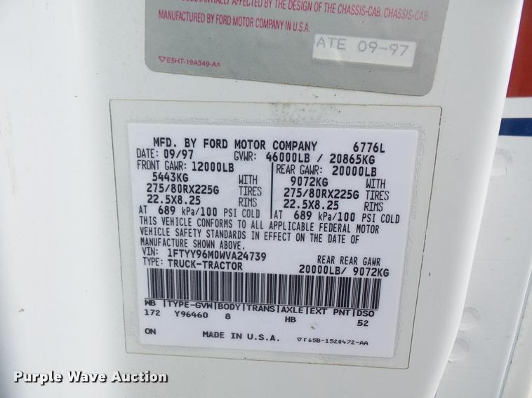 image for item DA6344 1998 Ford AT9513 Aeromax 113 semi truck