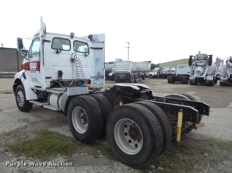 image for item DA6345 1998 Ford AT9513 Aeromax 113 semi truck