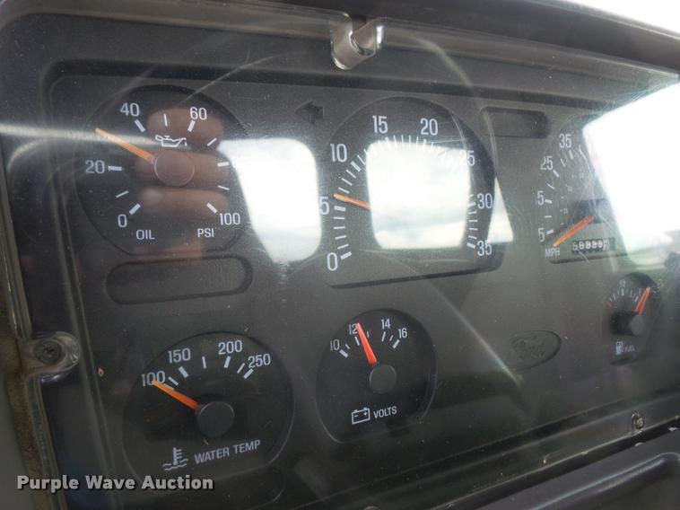 image for item DA6345 1998 Ford AT9513 Aeromax 113 semi truck