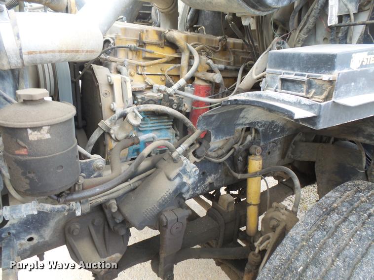 image for item DA6345 1998 Ford AT9513 Aeromax 113 semi truck