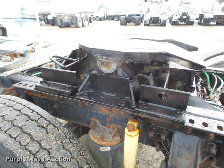 image for item DA6345 1998 Ford AT9513 Aeromax 113 semi truck