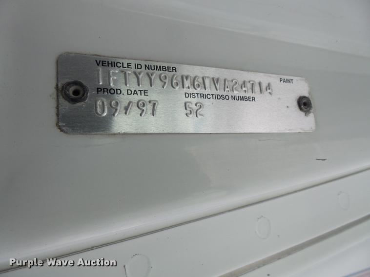 image for item DA6345 1998 Ford AT9513 Aeromax 113 semi truck