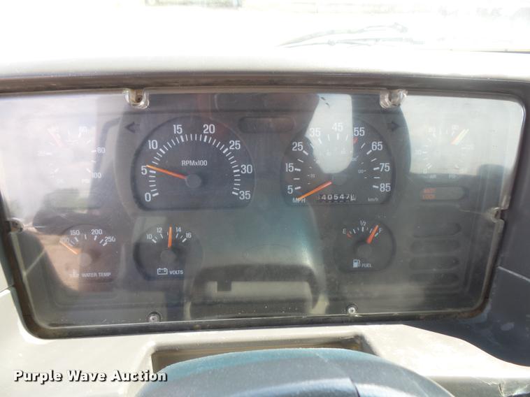 image for item DA6346 1998 Ford AT9513 Aeromax 113 semi truck