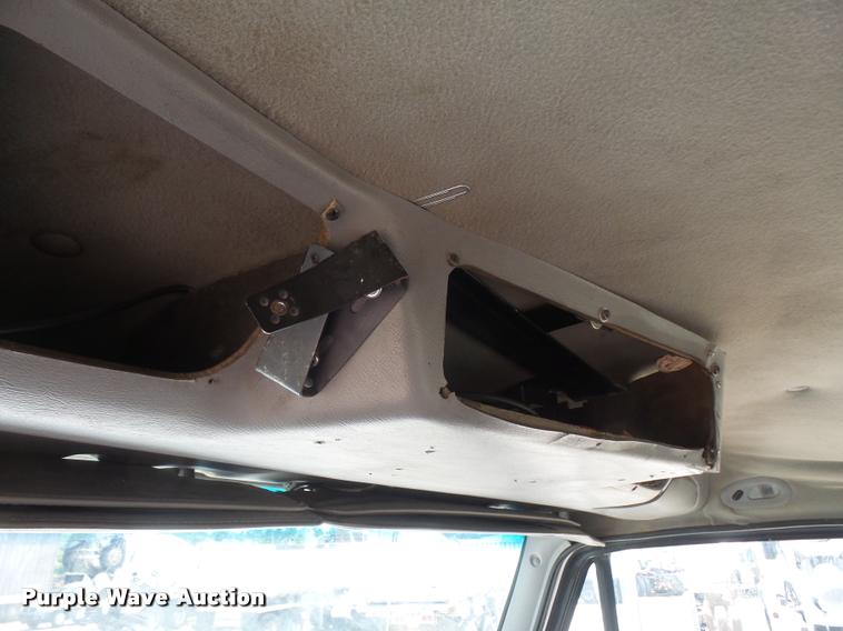 image for item DA6346 1998 Ford AT9513 Aeromax 113 semi truck