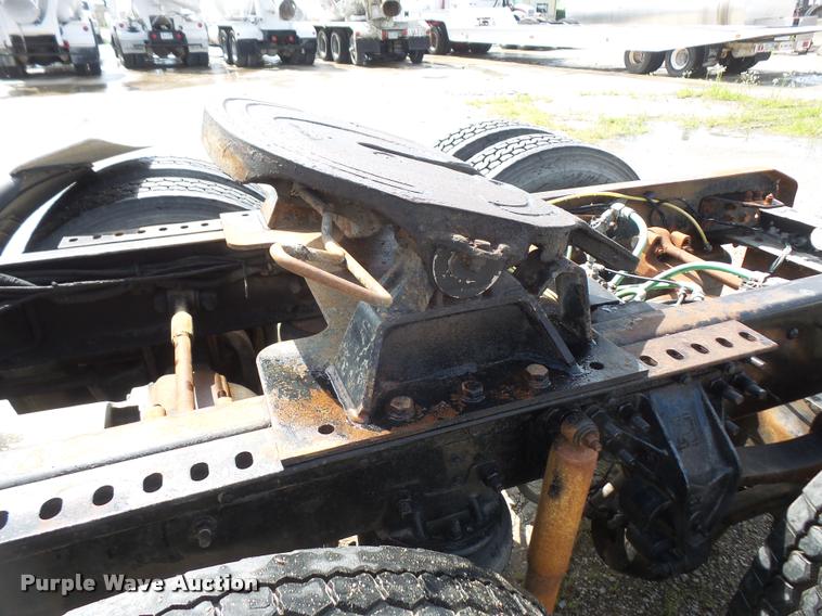 image for item DA6346 1998 Ford AT9513 Aeromax 113 semi truck