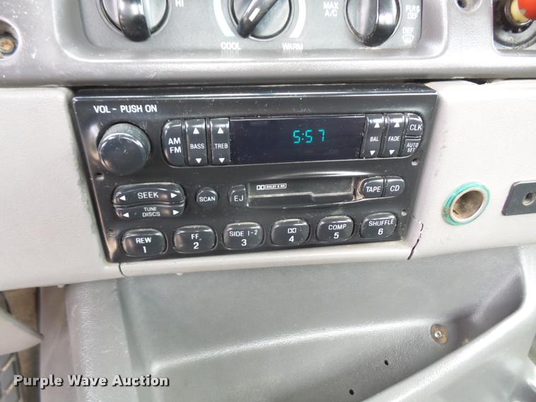 image for item DA6347 1998 Ford AT9513 Aeromax 113 semi truck