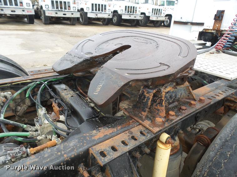 image for item DA6347 1998 Ford AT9513 Aeromax 113 semi truck