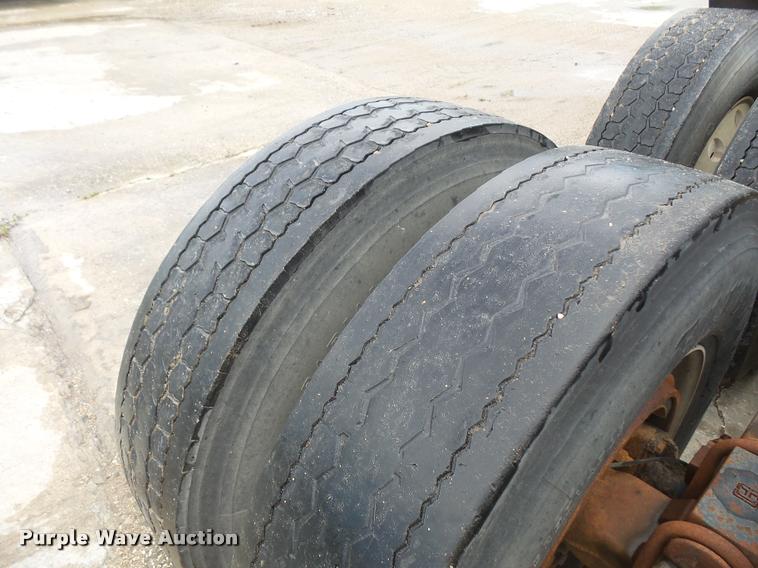 image for item DA6347 1998 Ford AT9513 Aeromax 113 semi truck