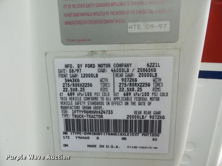 image for item DA6347 1998 Ford AT9513 Aeromax 113 semi truck